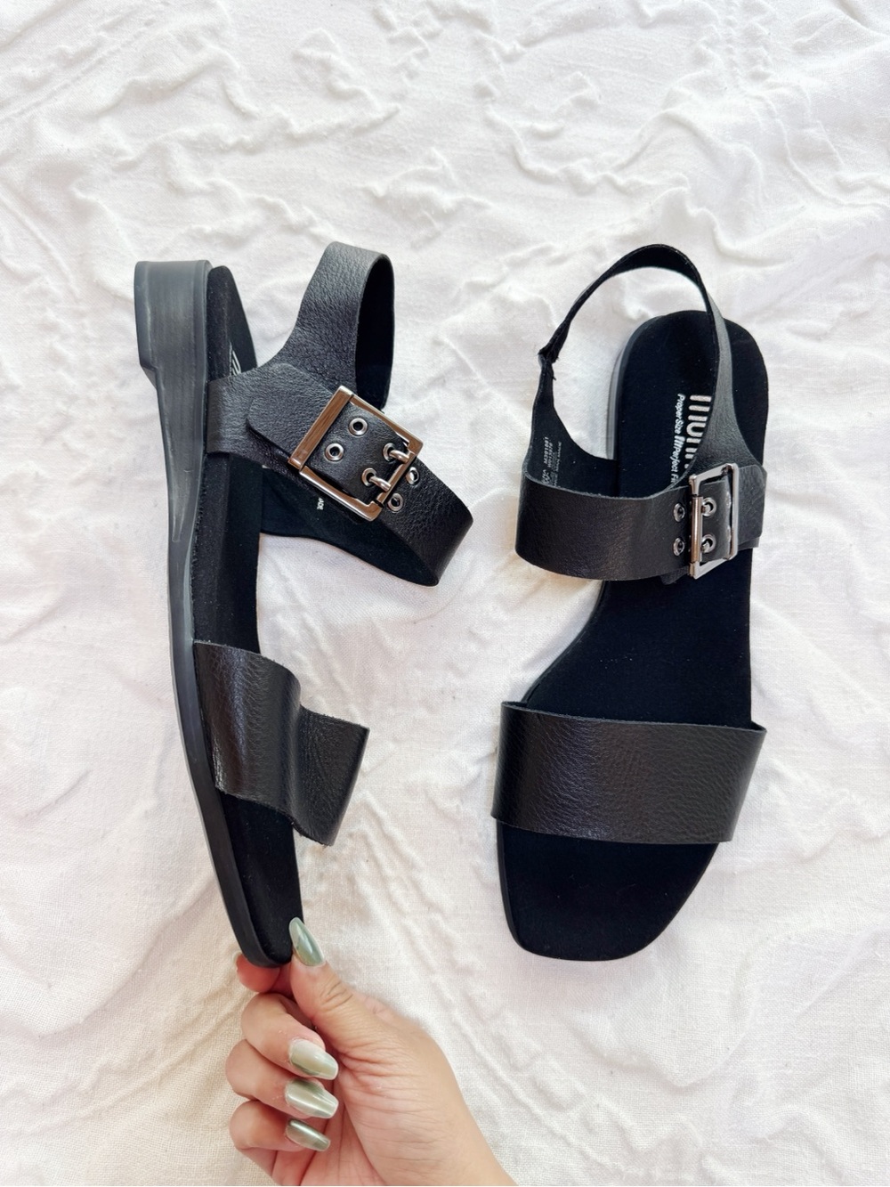 Munro Meena Sandal In Black Tumbled Leather New size 11W